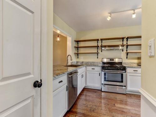 1373 Xing Dr, Atlanta GA 30329-3571 exterior