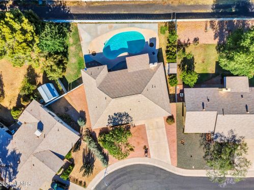 9649 42nd Ave, Phoenix AZ  85051-1082 exterior