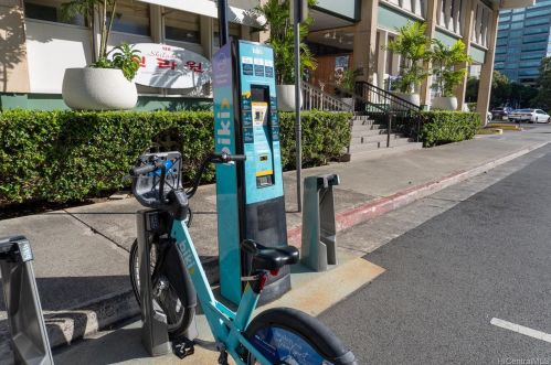 747 Amana St, Honolulu HI 96814-5115 exterior