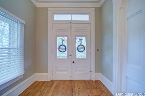 523 Clay Ave, Meskegon MI 49440-1002 exterior