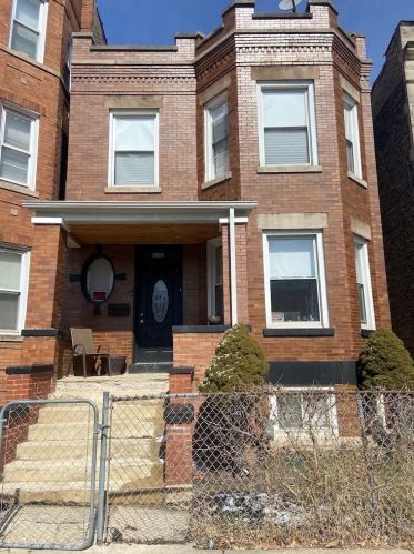 4342 Maypole Ave, Chicago, IL 60624-1726