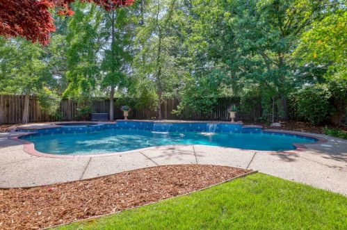 127 Conductor Way, Folsom CA 95630-8022 exterior