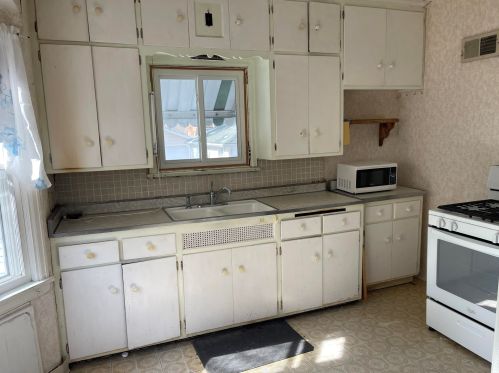 3847 55th St, Milwaukee WI  53220-2044 exterior