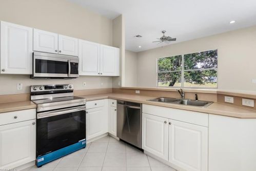 602 Grand Rpd Blvd, Naples FL 34120-4466 exterior