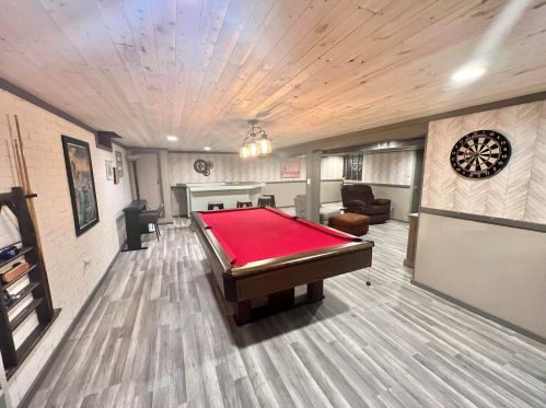 6053 21st St, Milwaukee WI  53221-5052 exterior