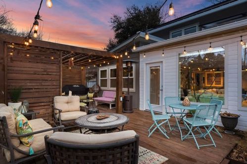 2409 Comburg Castle Way, Austin TX 78748-5259 exterior