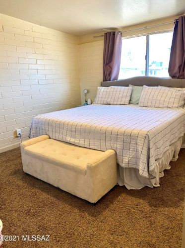 4068 Evergreen Ave, Tucson AZ 85730-3928 exterior