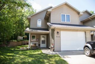 713 Duggan Dr, Dubuque, IA 52003-0261