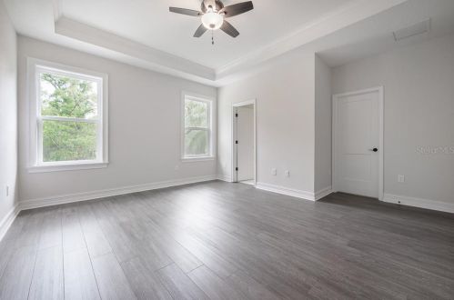 305 Hanna Ave, Tampa FL  33604-6633 exterior