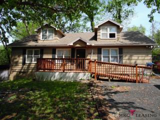 3017 Crysler Ave, Independence MO  64052-3238 exterior