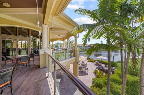 2345 Carrington Ct, Naples FL 34109-1418 exterior