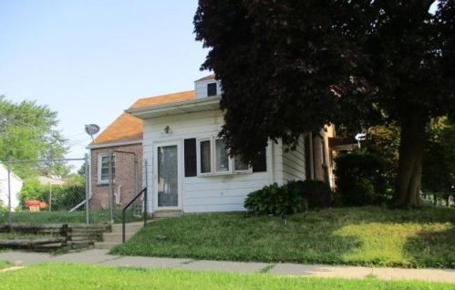 5103 31st St, Milwaukee, WI 53209-5409