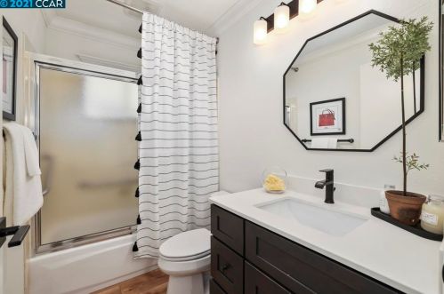 1806 Evalane Way, Concord CA 94519-2356 exterior