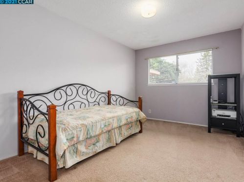 4824 Cherokee Dr, Concord CA 94521-2119 exterior