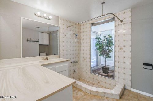 4924 Edgemont Ave, Phoenix AZ  85008-1621 exterior