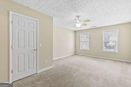 351 Parkview Manor Dr, Tucker GA  30084-8914 exterior