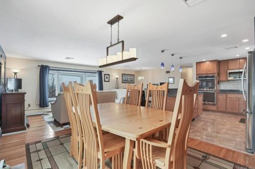 38 Kevin Hts, Poughkeepsie NY 12603-4320 exterior