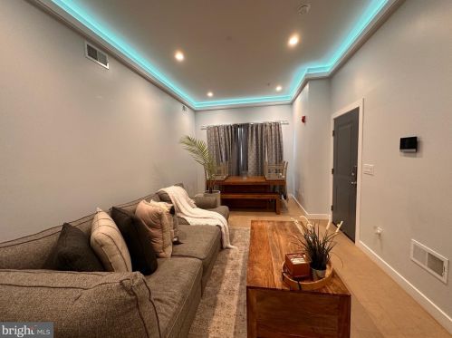 1426 Franklin St, Philadelphia PA  19122-3612 exterior