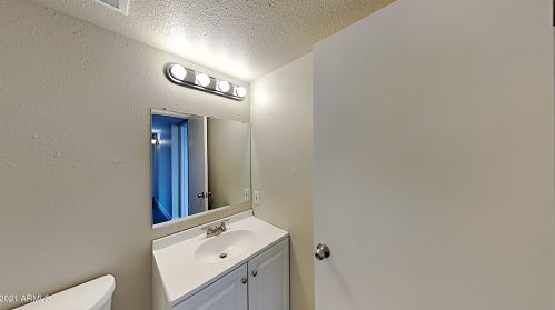 2007 58 Dr, Phoenix AZ 85031-1805 exterior