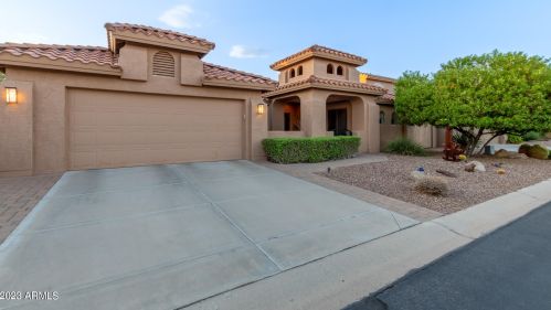 24212 Briarcrest Dr, Chandler, AZ 85248-5925