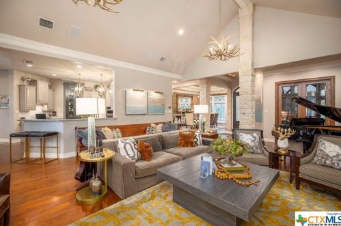 2763 Frontier, Spring Branch TX 78070-5949 exterior