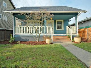 5029 40 Ave, Seattle WA  98136-1202 exterior