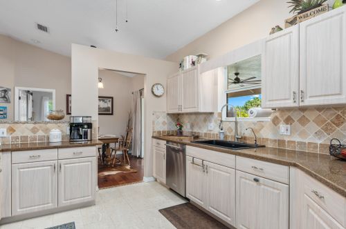 6300 Floyd Johnson Rd, Fort Pierce FL 34947-1563 exterior