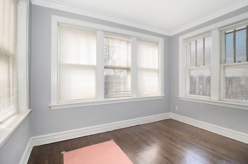 2629 Ridgeway Ave, Chicago IL 60659-1118 exterior