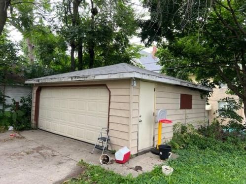 2144 49, Milwaukee WI 53208-1106 exterior