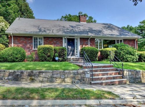 58 Emeline St, Providence, RI 02906-3306