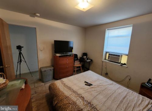 1007 Colorado St, Philadelphia PA 19146-4734 exterior