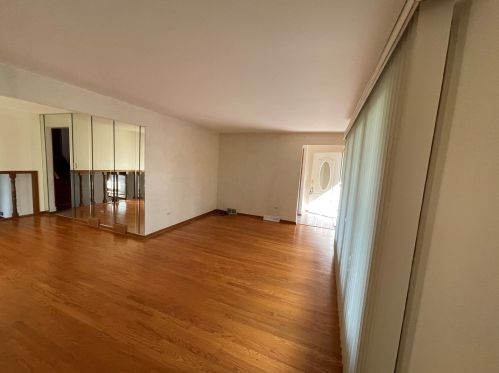 10628 Christiana Ave, Chicago IL 60655-2516 exterior