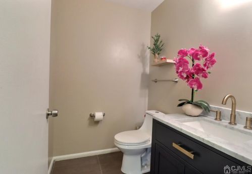 200 Concord Pl, New Brunswick NJ 08902-4572 exterior