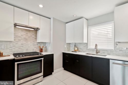 1310 20 St, Philadelphia PA 19140-5810 exterior