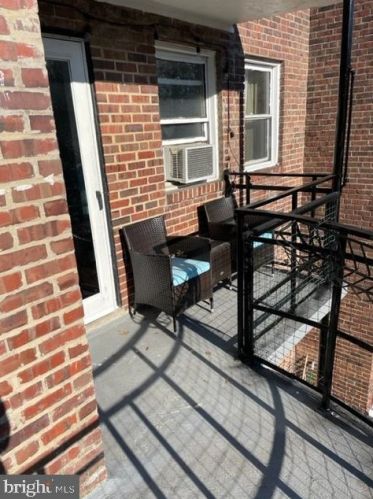 6312 10th St, Philadelphia PA 19141-3804 exterior