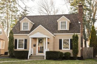 1161 Van Curler Ave, Schenectady NY  12308-2604 exterior