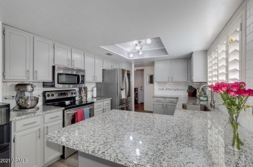 17244 46 Pl, Phoenix AZ 85042-5310 exterior