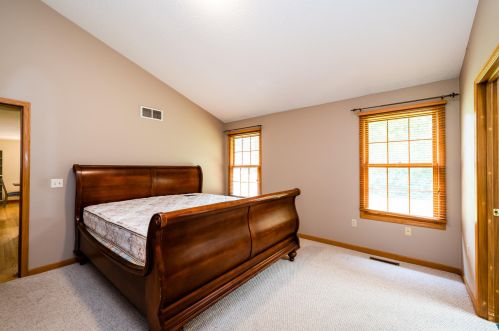 402 Lk St, Berrien Springs MI 49103-1220 exterior