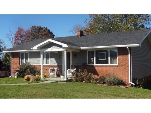 91 Observatory St, Manor, PA 15665-9602