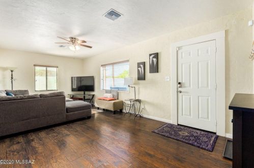 1210 Congress St, Tucson AZ 85745-2812 exterior