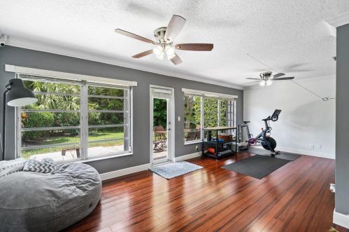 381 Del Rio Blvd, Boca Raton FL 33432-4735 exterior