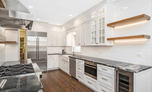 3927 Lawndale Ave, Chicago IL  60618-3107 exterior