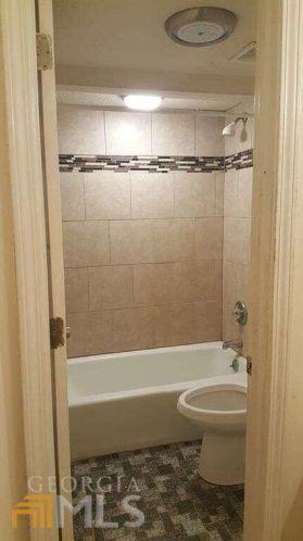 5923 Sutcliff Sq, Lithonia GA  30058-4781 exterior