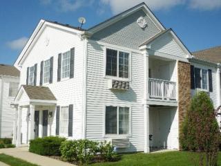 1638 Mcclure Rd, Aurora IL  60505-3894 exterior