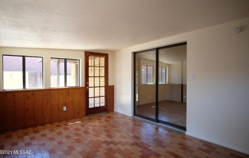 41 Montego Dr, Tucson AZ  85710-1312 exterior