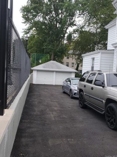 114 6th Ave, Mount Vernon, NY 10550-3017