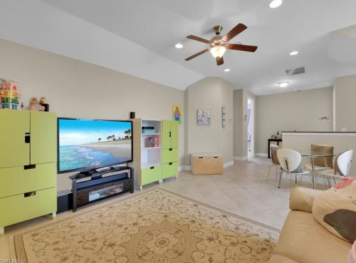 1641 Serrano Cir, Naples FL 34105-4953 exterior