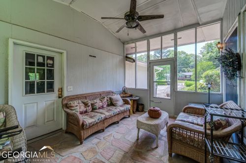 265 Brk Dr, Atlanta GA 30328-2109 exterior