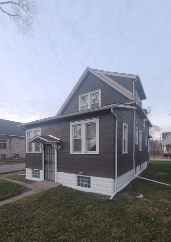 2 137 Pl, Chicago IL 60827-2909 exterior