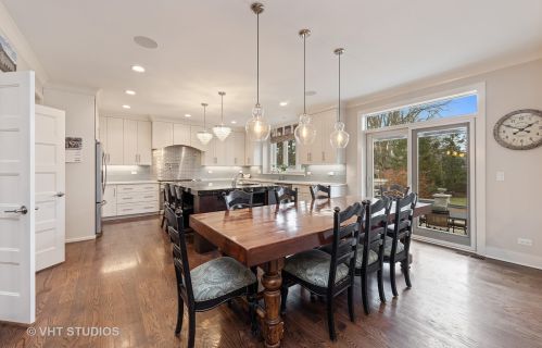 111 Clinton Ave, Elmhurst IL 60126-2906 exterior